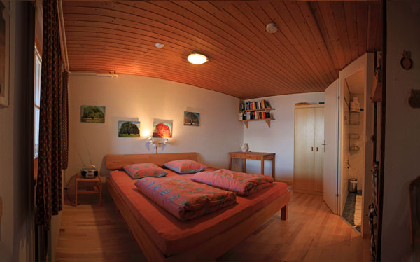 Doppelbett im Parterre